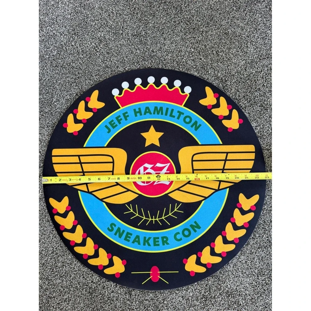 Jeff Hamilton Sneaker Con Round Accent Rug 23